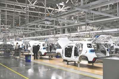 “智”造新車型 協(xié)同京津冀 北京現(xiàn)代滄州工廠帶來(lái)一座“汽車城”